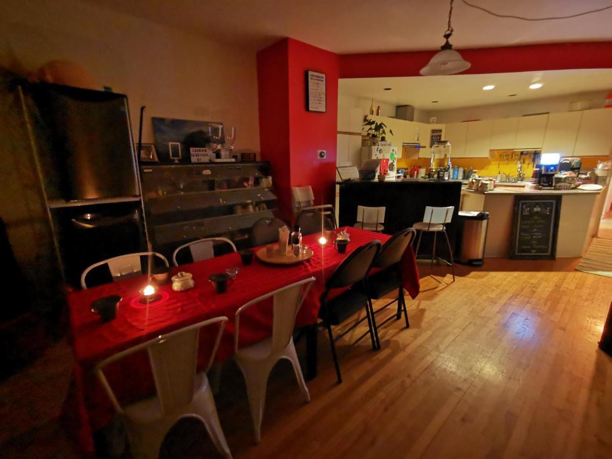 Albergue Pied-A-Terre Mont-Royal Montreal Exterior foto